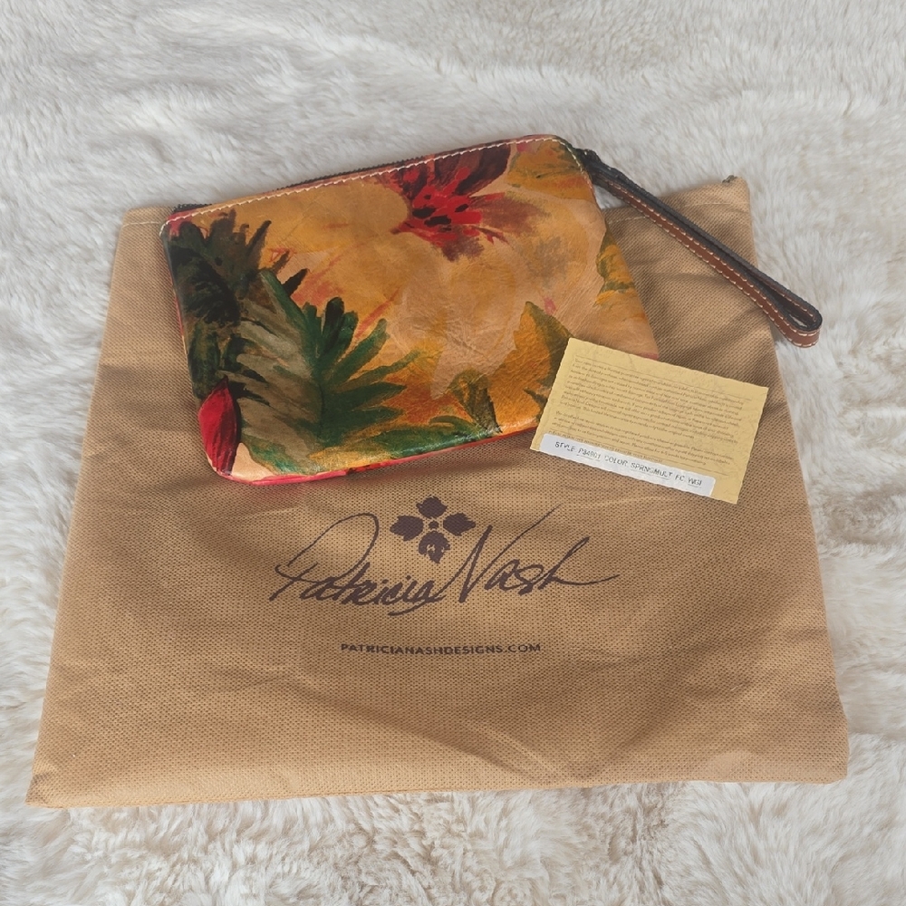 Patricia Nash Cassini Leather Wristlet